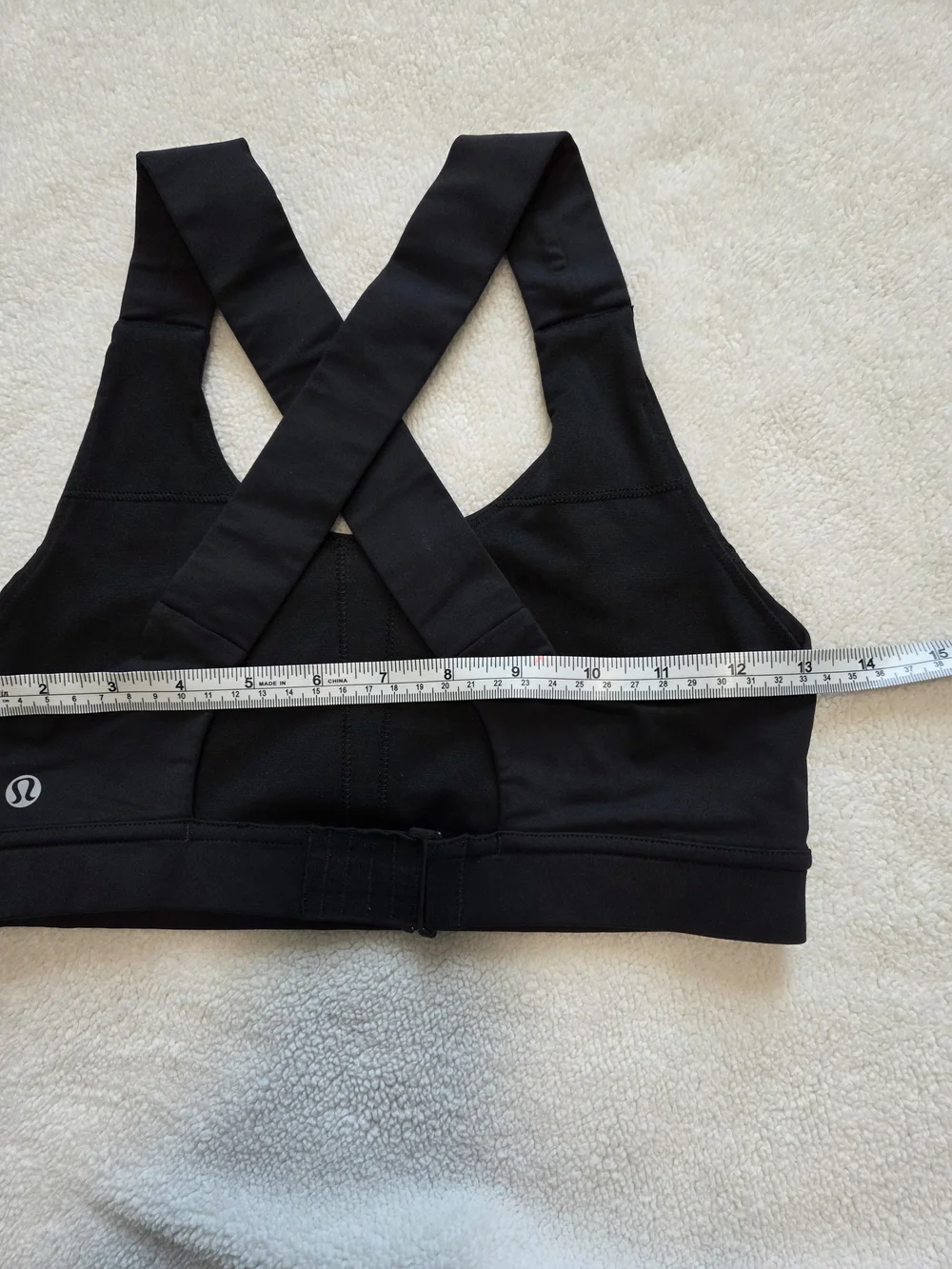 Lululemon Black Cross-Back Sports Bra -Size 6